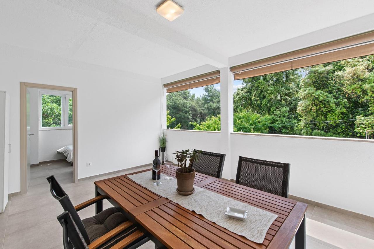 Poli Nona - Renovated In 2023 Apartment Porec Exterior photo
